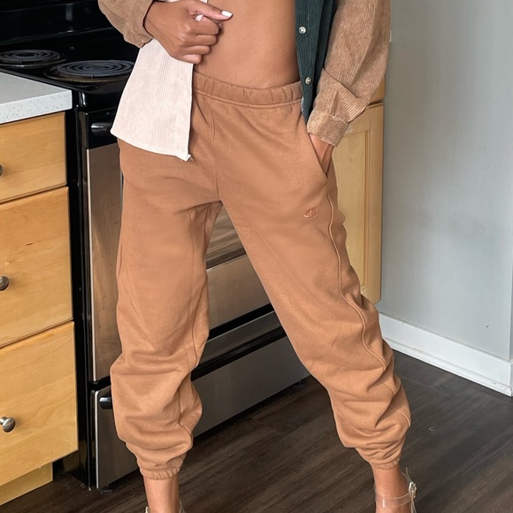 Brand New Champion Rustic Chest Joggers - Picture 4 of 5